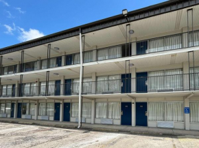 Motel 6 Richmond, KY EKU Campus Area